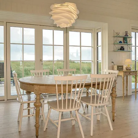 Holiday home Beautiful In With Wifi Blavand